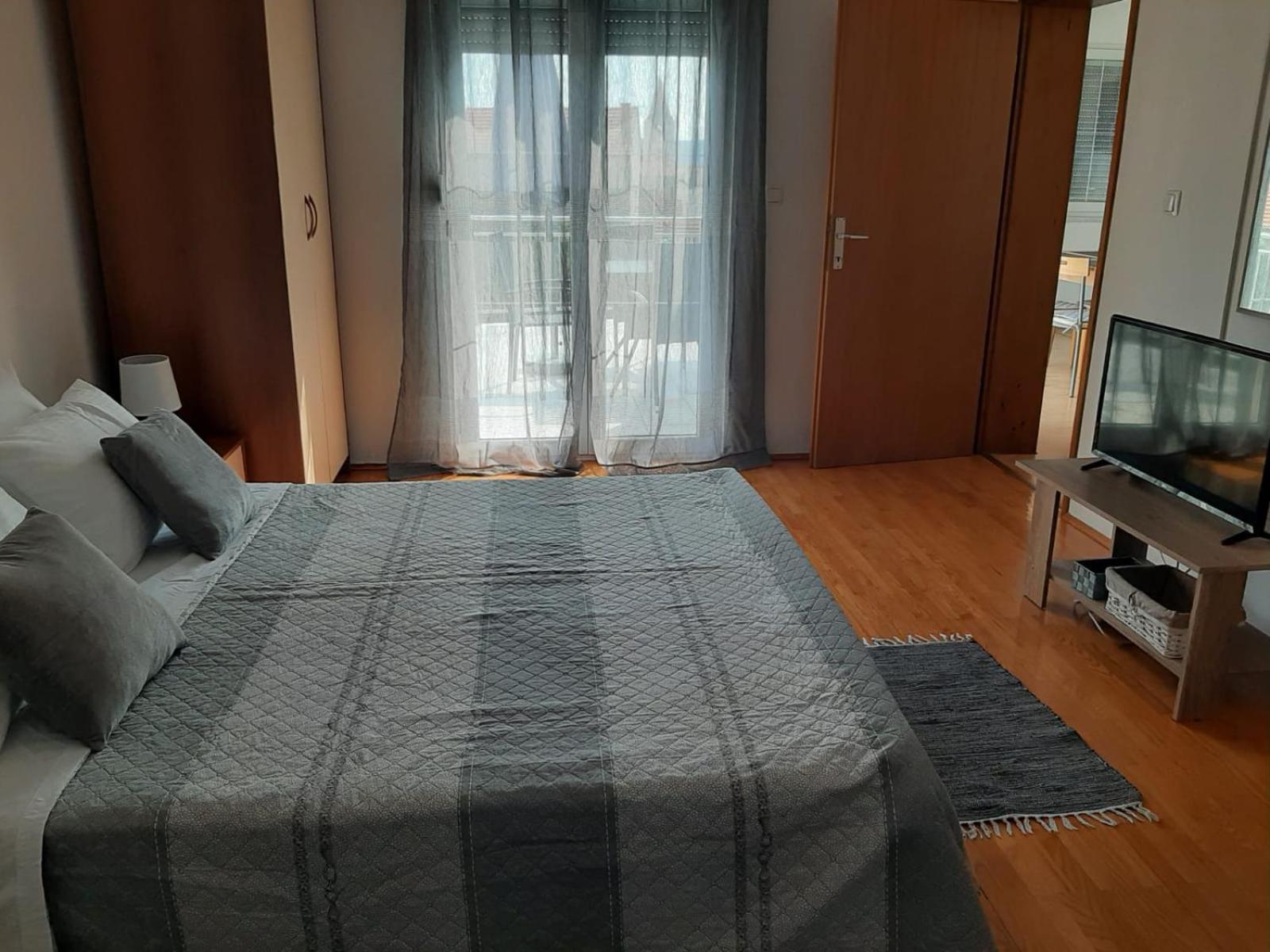 Apartments Luna Sveti Filip i Jakov Ngoại thất bức ảnh