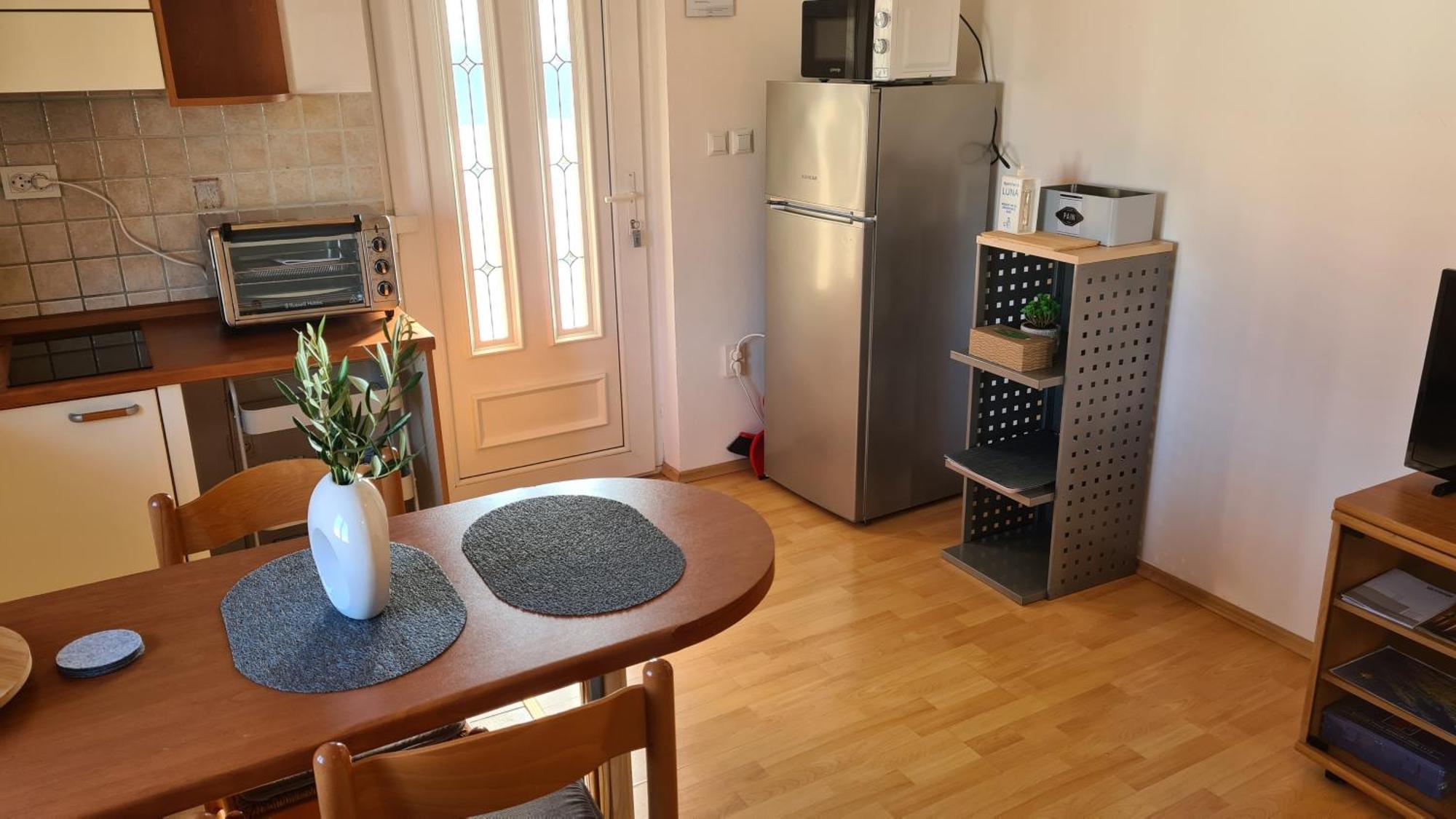 Apartments Luna Sveti Filip i Jakov Ngoại thất bức ảnh