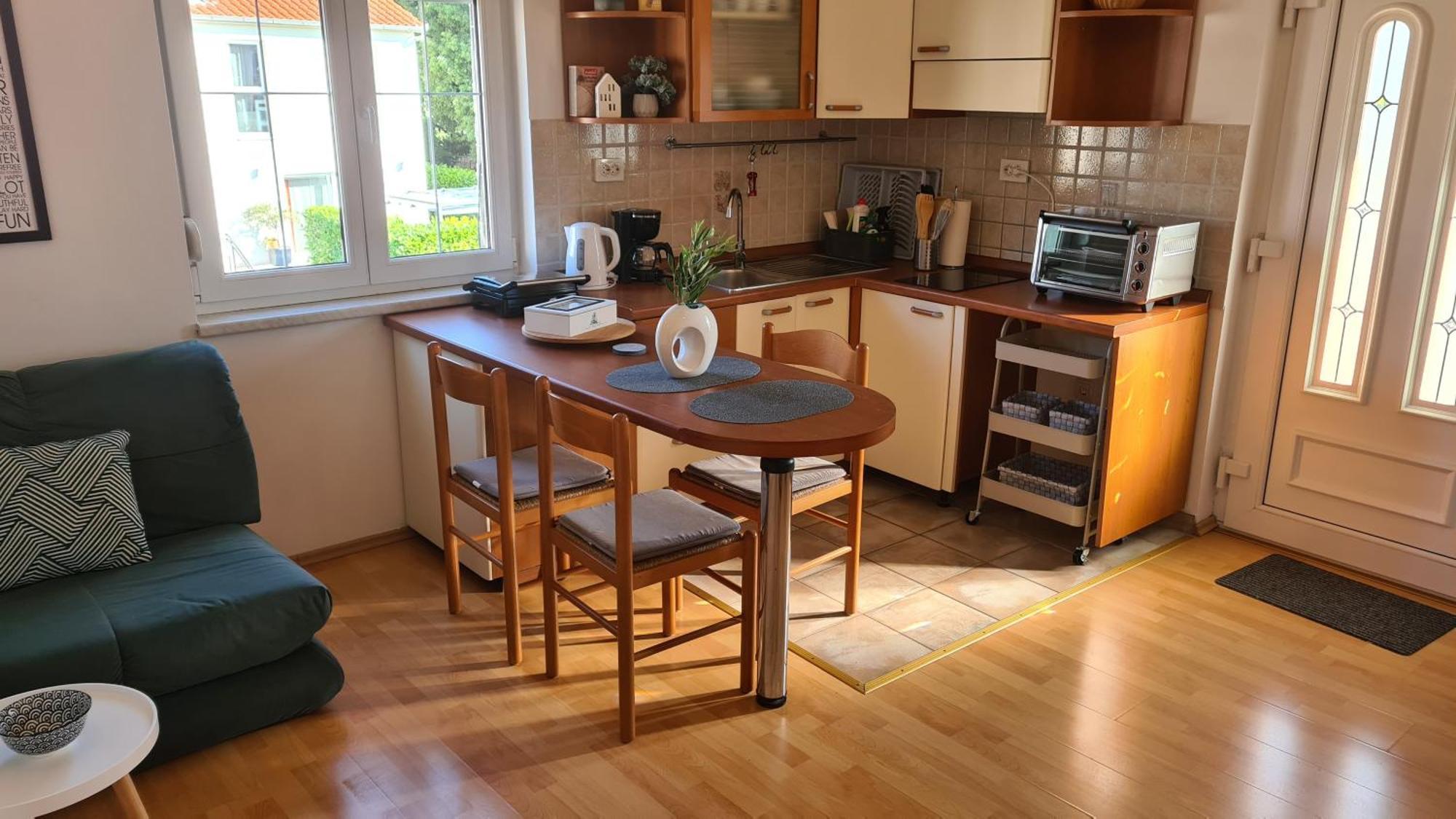 Apartments Luna Sveti Filip i Jakov Ngoại thất bức ảnh